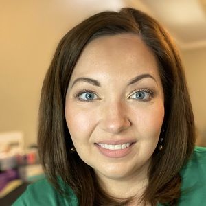 Meet your Posher, Lindsey